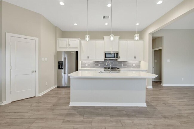 Building Photo - 7011 Winterberry Gln Ln