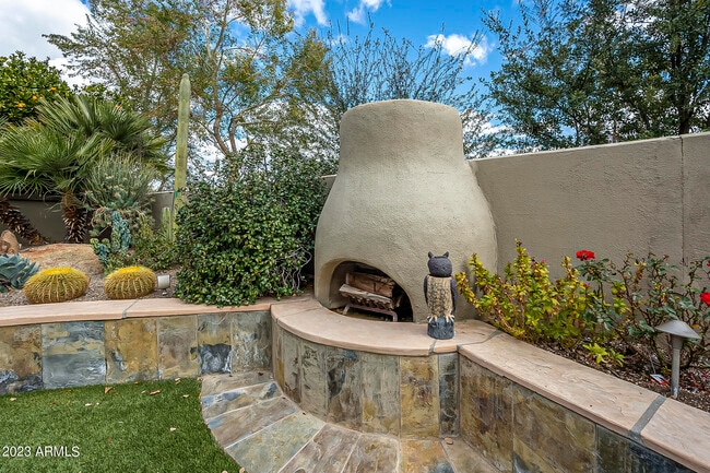Building Photo - 7878 E Gainey Ranch Rd