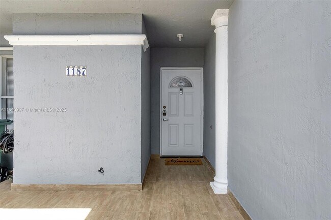 Building Photo - 1187 NW 123rd Pl