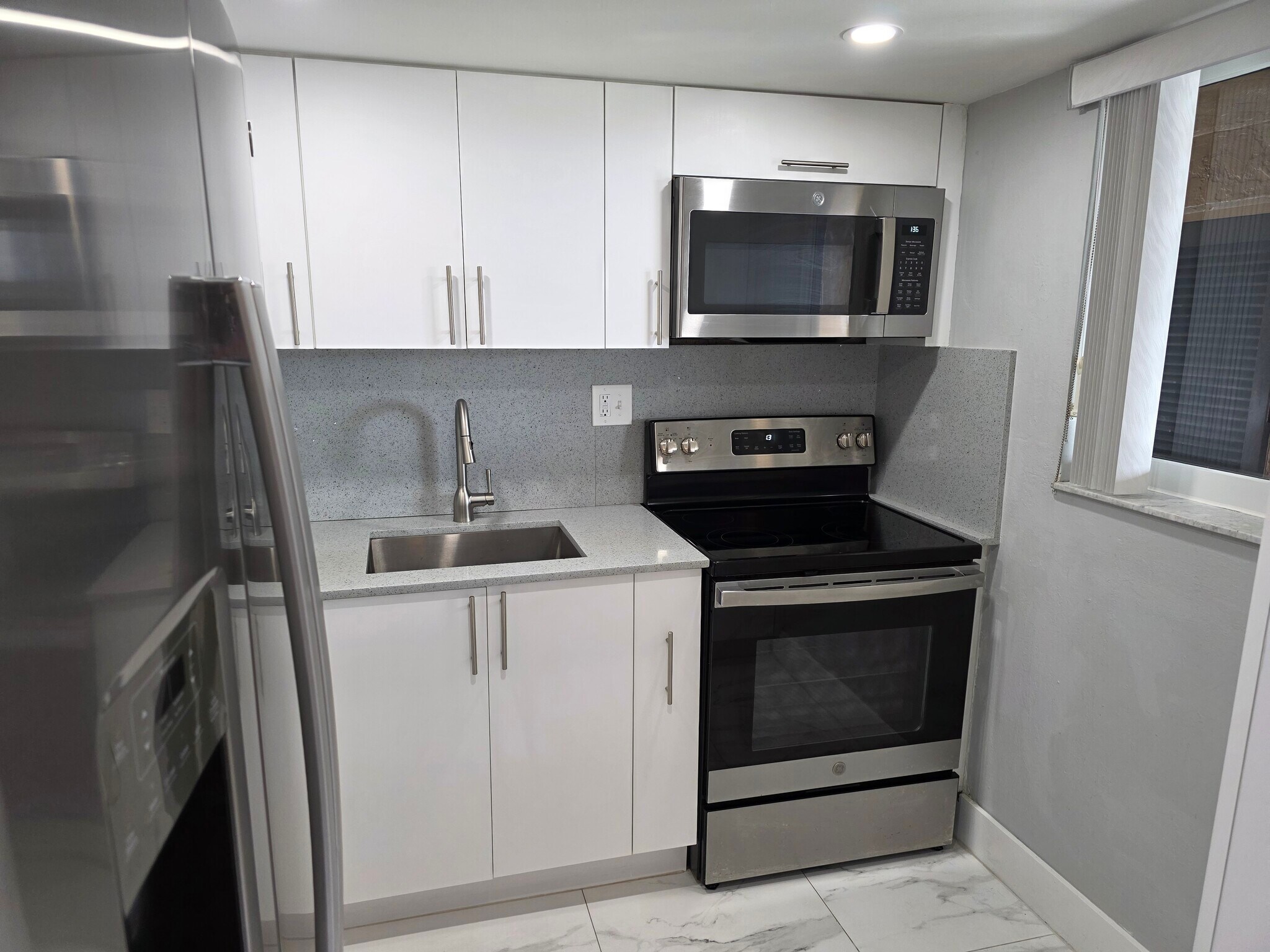 Building Photo - 6575 W 4th Ave