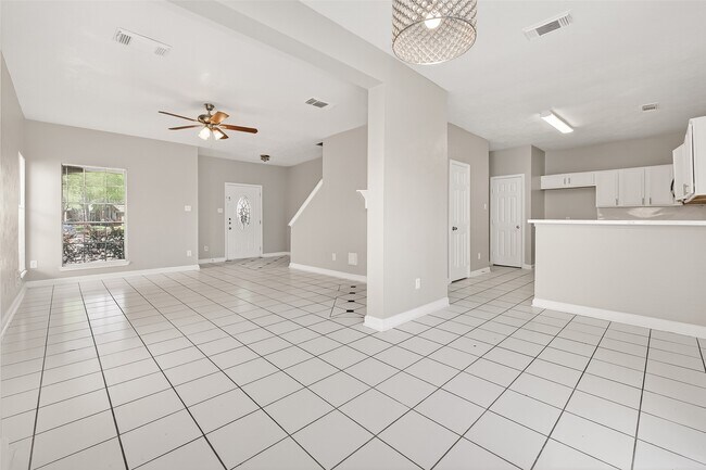 Building Photo - 4018 Timber Corner