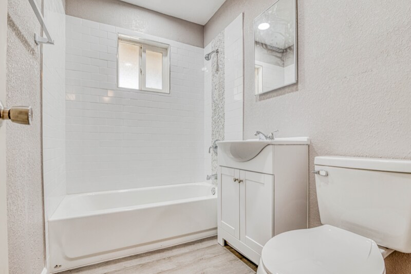 Building Photo - 8709 Lawson St