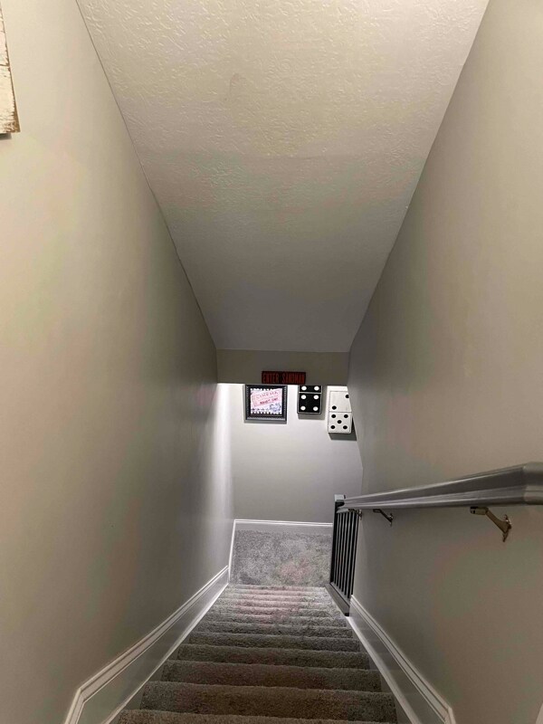 Building Photo - 8371 Juniper Dr