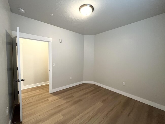 Building Photo - 13084 S Tortola Dr