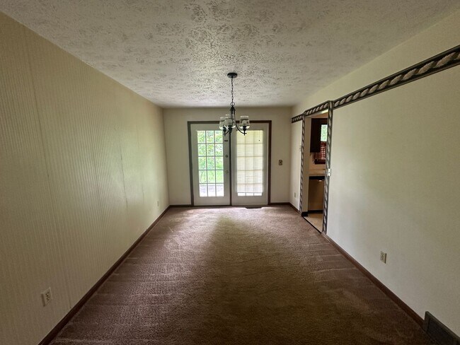 Building Photo - 2BD Duplex Jackson Township - Canton