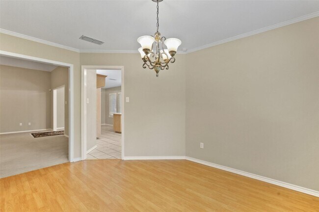 Building Photo - 3 bed, 2 bath home in Burleson