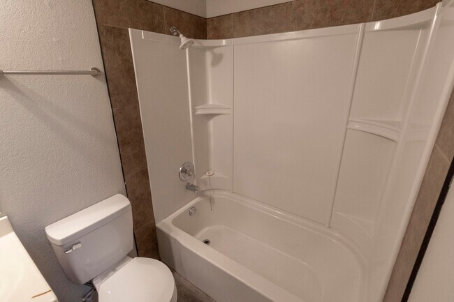 Building Photo - 319 West Blvd N