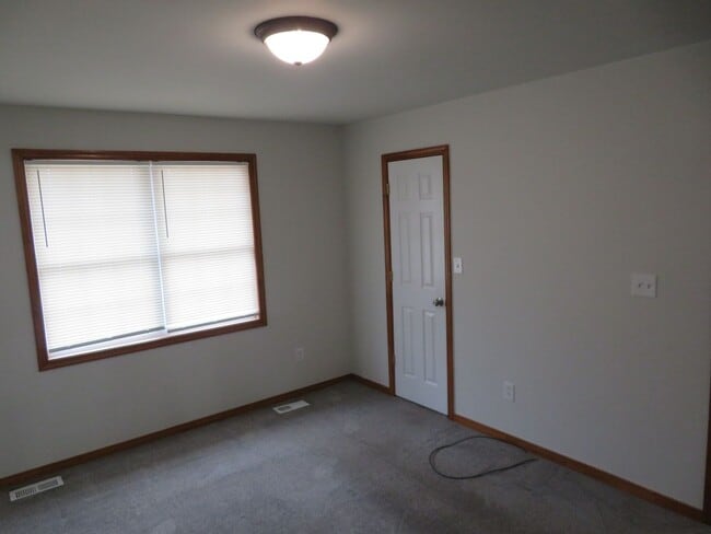 Building Photo - Hopewell, VA