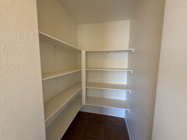 Building Photo - NEW Paint + NEW Carpet + NEW blinds + NEW ...