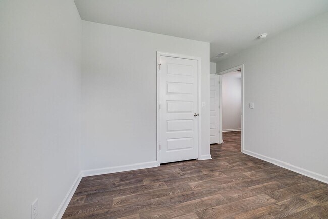 Building Photo - 142 Ponderosa Lp