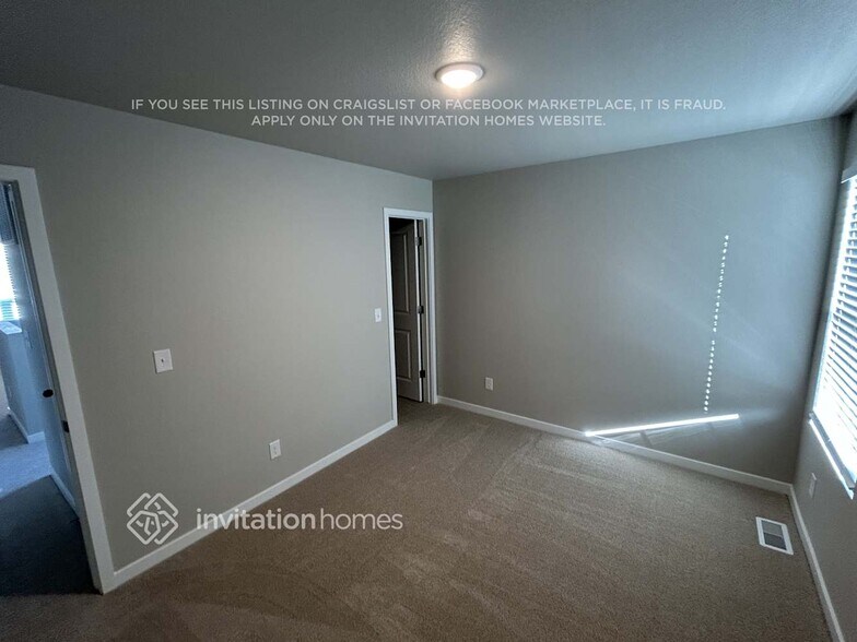 Building Photo - 2174 Alyssa St