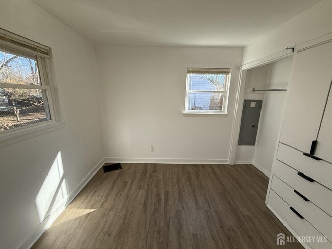 Building Photo - 1060 Terrace Blvd