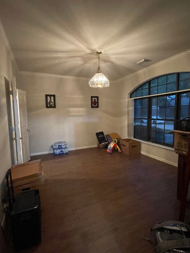 Building Photo - 12819 Reedwood Ridge Rd