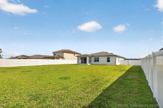 Building Photo - 13275 NW Copper Creek Dr