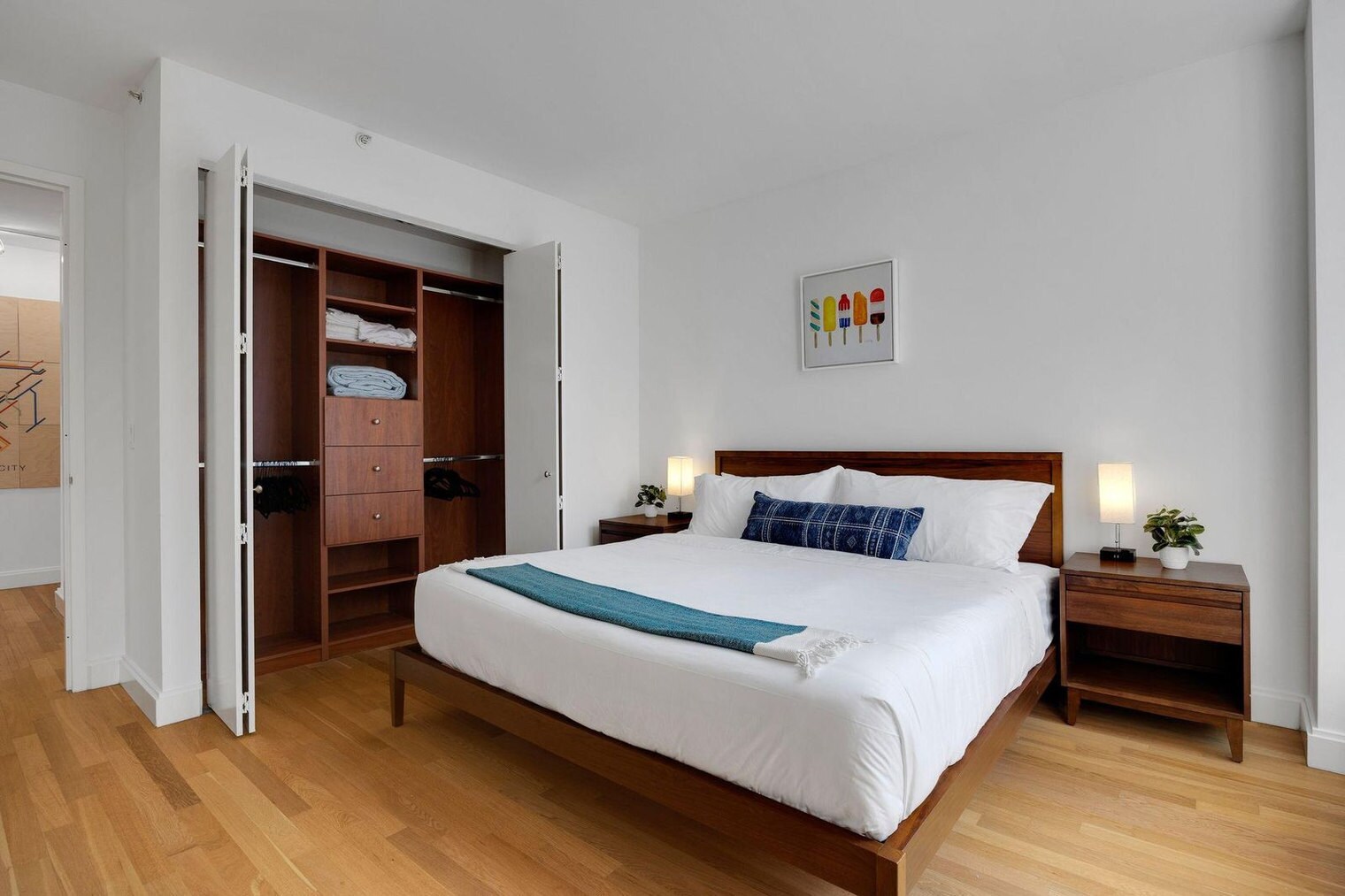 Building Photo - 10 Hanover Square