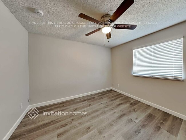 Building Photo - 3817 W Cactus Wren Dr