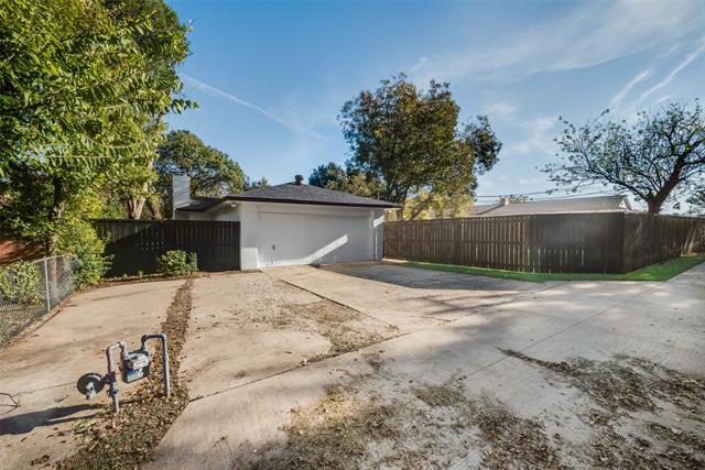 Building Photo - 4923 Haywood Pkwy
