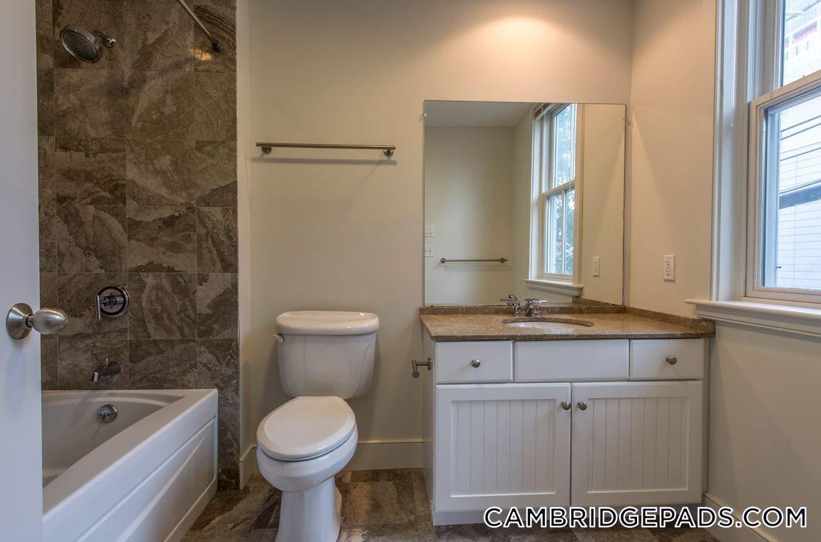 Building Photo - 110 Second St