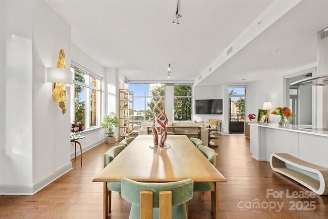 Building Photo - 125 W Tremont Ave