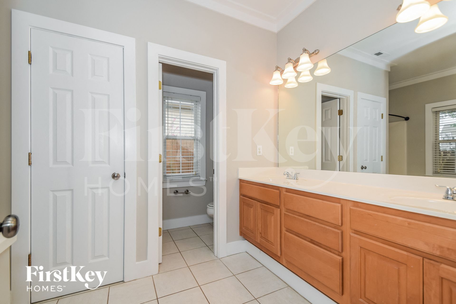 Building Photo - 209 Nottingham Dr