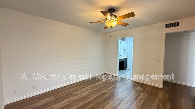 Building Photo - 73885 Saquaro Ct