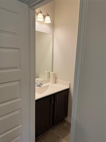 Building Photo - 411 Saddle Ln