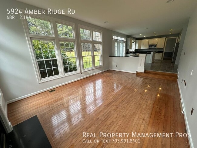 Building Photo - 5924 Amber Ridge Rd