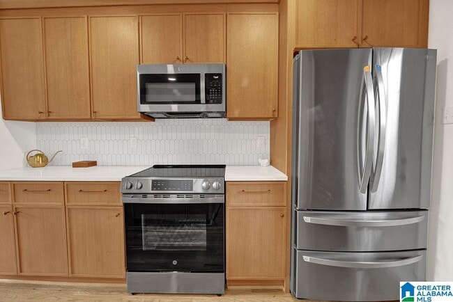 Building Photo - 609 Cobb St