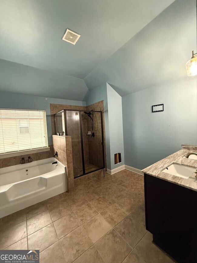 Building Photo - 9159 Dover St