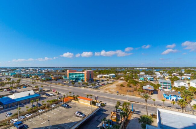 Building Photo - 521 W Beach Blvd