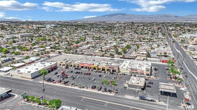 Building Photo - 2016 Linden Ave