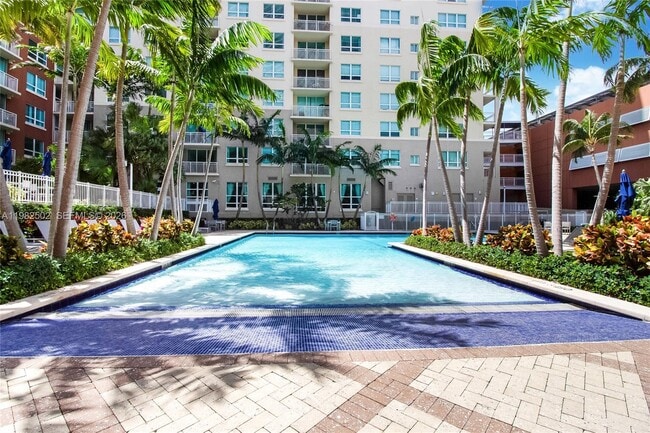 Building Photo - 2000 N Bayshore Dr