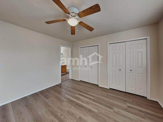 Building Photo - 1149 N Caterpillar Ave