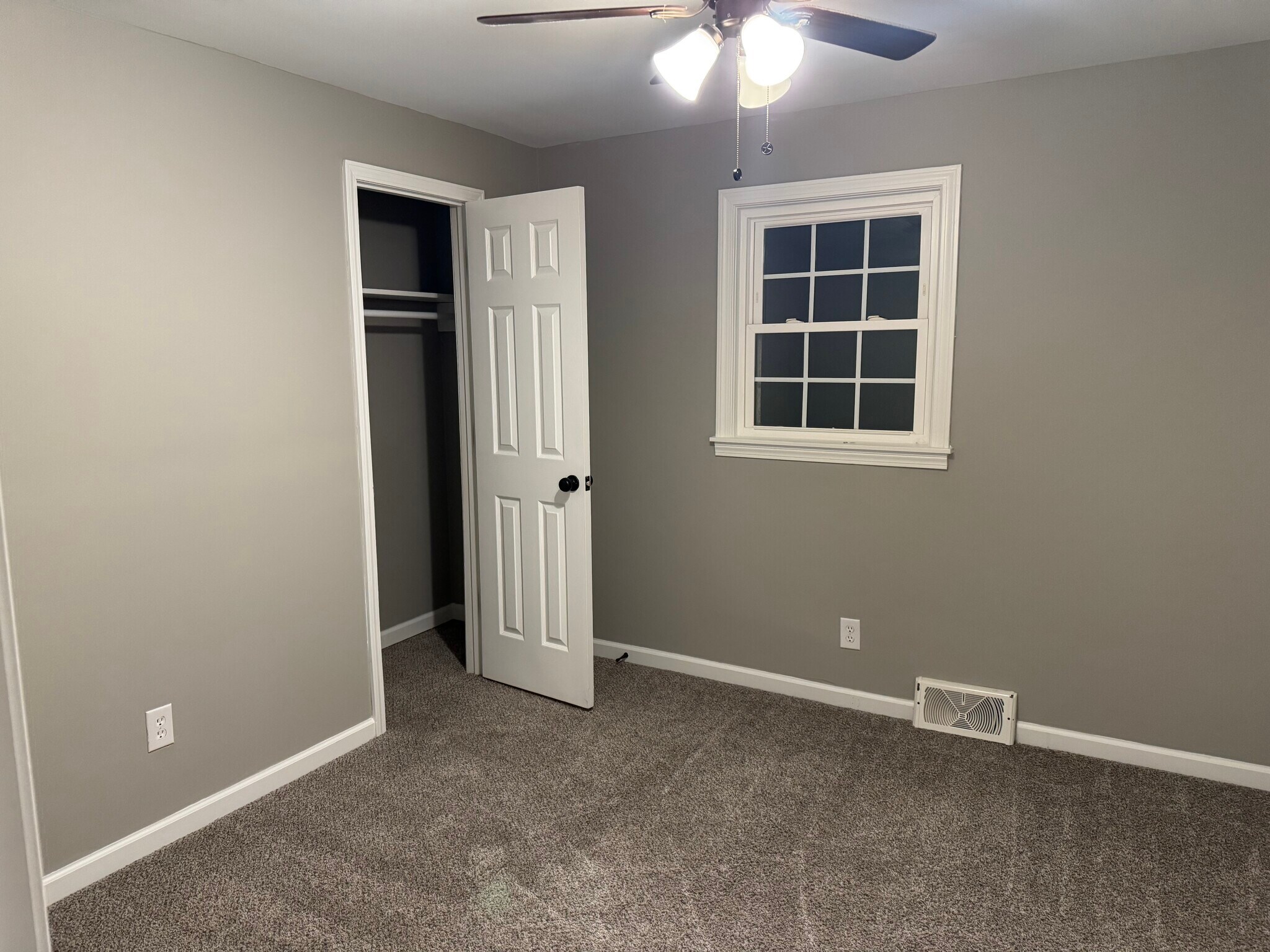 Bedroom 2 - 100 Sunset Dr