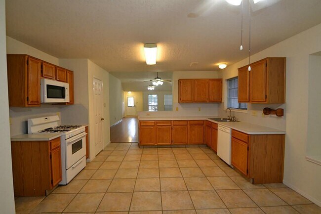 Building Photo - 2739 Blue Mist Dr