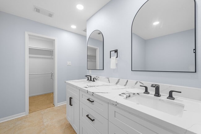 Building Photo - 3910 Crystal Pass Ct