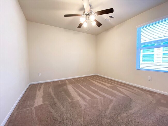 Building Photo - 15202 Pecan Lndg Dr