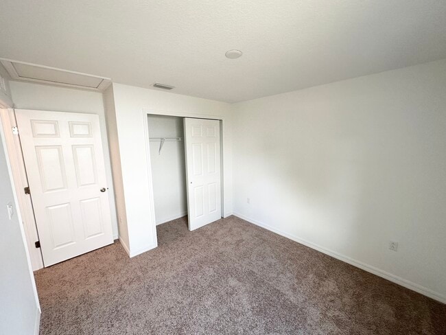 Building Photo - 100 Slumber Meadow Trail