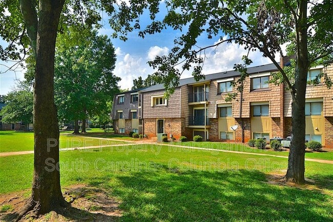 Building Photo - 515 Menlo Dr