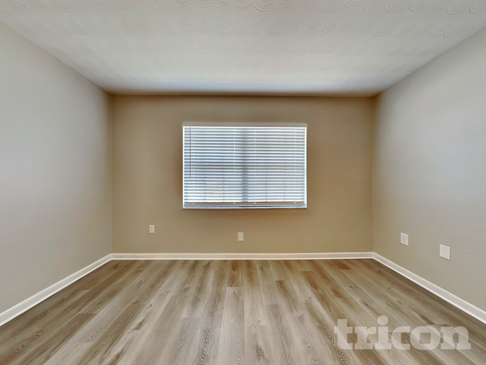 Building Photo - 806 Bills Cir