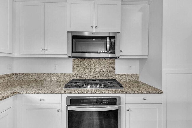 Building Photo - 83325 White Stallion Rd