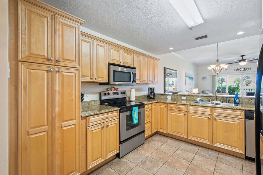 Building Photo - 264 Gibraltar Ct