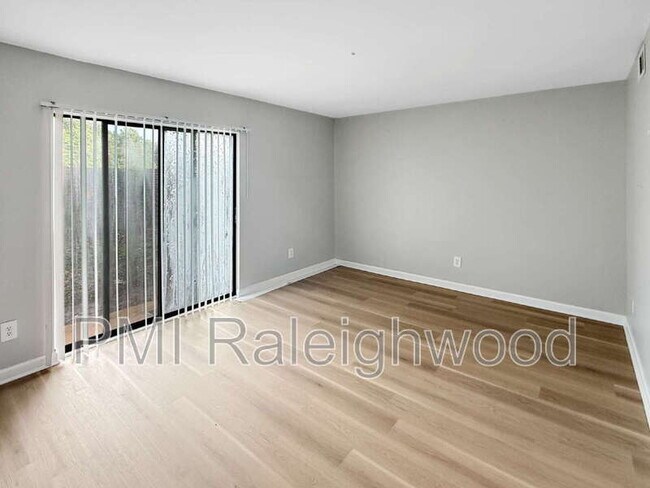 Building Photo - 1275 Teakwood Pl
