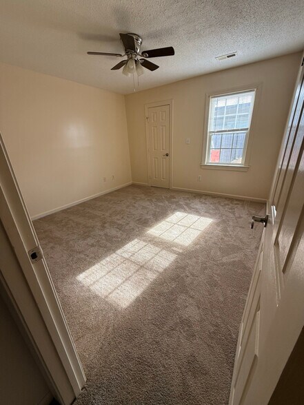 Building Photo - 3601 Jayne Ln NW