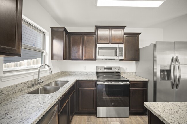 Building Photo - 14260 Greenhaw Ln