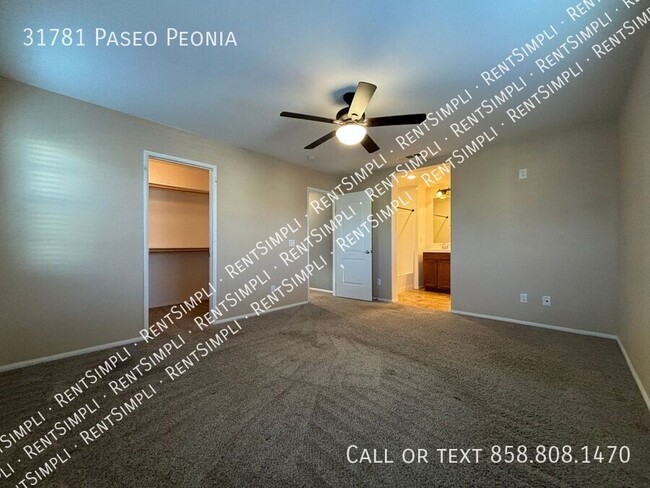 Building Photo - 2 BR 2.5 BA Condo located in The Paseos at...