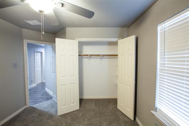 Building Photo - 1510 Syracuse Dr