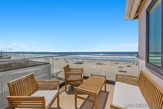 Building Photo - 3685-89 Ocean Front Walk