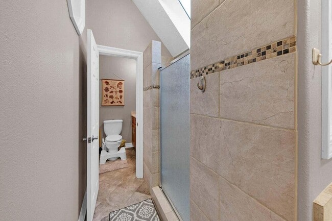 Building Photo - 2216 Calle De Pizzaro