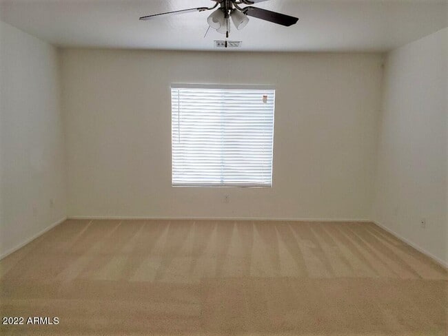 Building Photo - 40436 N Burwick Way